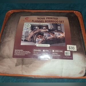 Borrego Queen Size Blanket Set 2 Pillow Cases, 1 Blanket